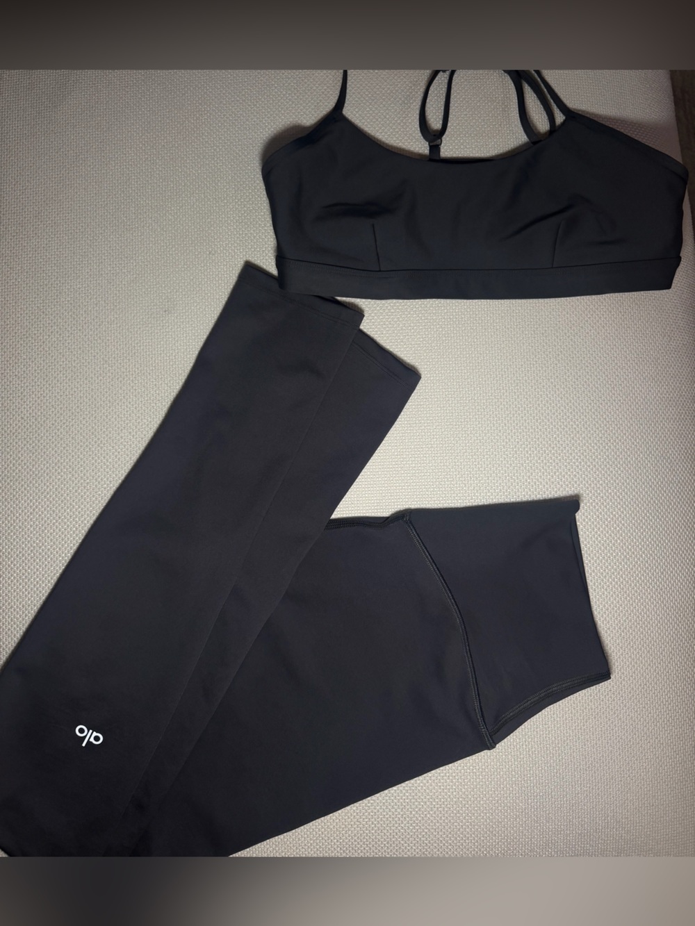 ALO Yoga Graphite Gray High-Waist Split flare Leggings set - Matching Sports Bra